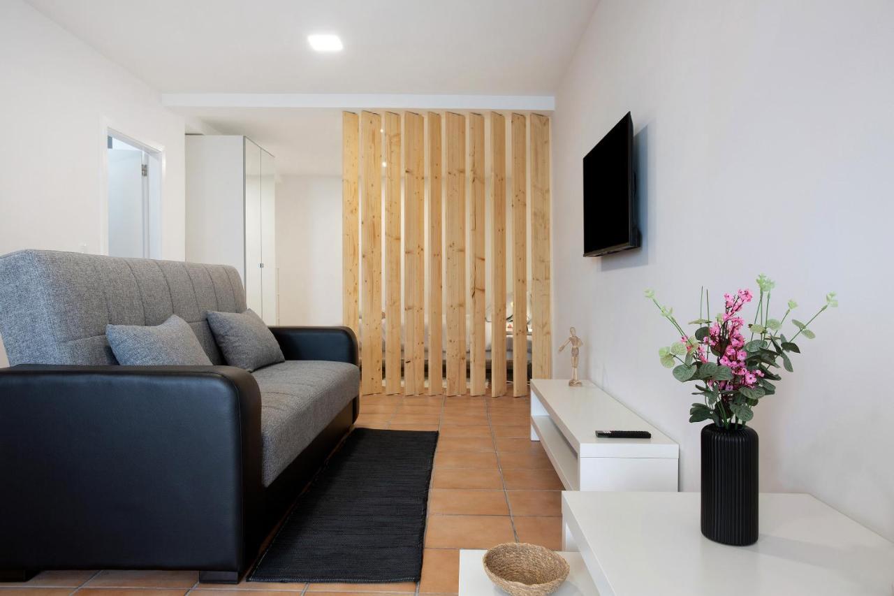 Babosas Charm Apartment ฟุงชาล ภายนอก รูปภาพ
